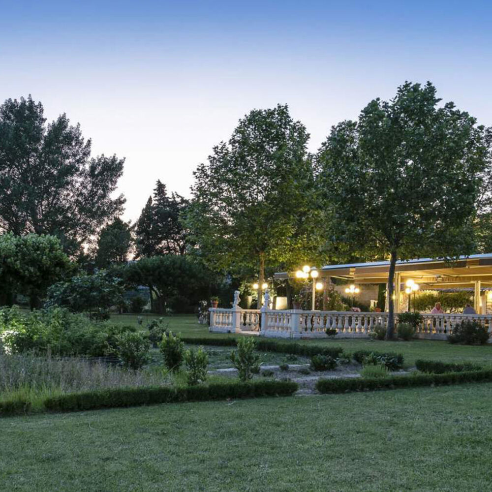 hotel-restaurant-terrasse-jardin-lourmarin-luberon-provence-61